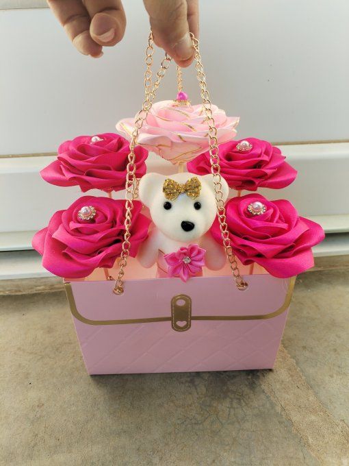Sac avec ourson et fleur en satin 